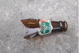 10 thanh niên chém nhau trước cổng trường đại học, 1 người nguy kịch