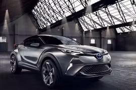 Toyota công bố giá bán chính thức của SUV cỡ nhỏ C-HR
