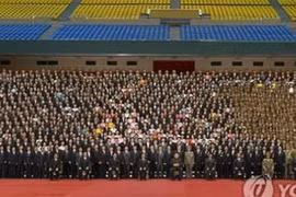 Triều Tiên huy động 100.000 người ăn mừng vụ phóng tên lửa thành công