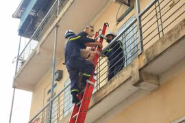 Thực tập phương án chữa cháy, cứu nạn tại khu dân cư tiềm ẩn nguy cơ cháy, nổ cao