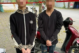 Xử lý 2 nam sinh bỏ học, mang dao đi đánh nhau