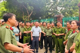 Công an quận Tây Hồ hướng đến mục tiêu cao nhất vì nhân dân phục vụ