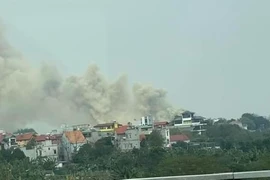 Dập tắt cháy kho xưởng sản xuất thiết bị điện