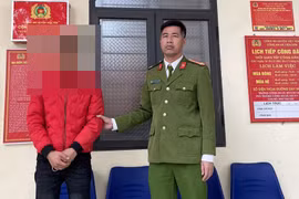 Cầm cố tài sản lấy tiền rồi báo tin giả bị cướp