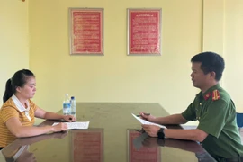 Nhân viên địa chính xã bị tố nhận hối lộ làm giấy tờ đất đai