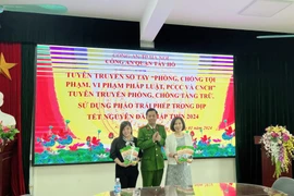 Tuyên truyền đảm bảo an toàn cháy, nổ, không tàng trữ pháo trái phép, cho học sinh