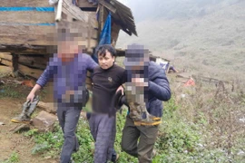 Nhiều ngày trốn trong lều hoang, đối tượng truy nã đặc biệt nguy hiểm đã sa lưới