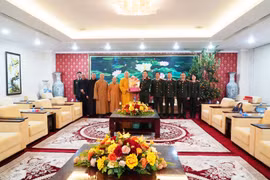 Đoàn Trung ương Giáo hội Phật giáo Việt Nam thăm, chúc Tết Công an Hà Nội