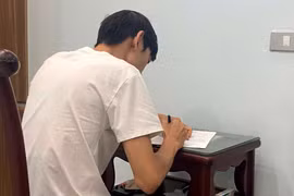 Xác định thêm đối tượng tổ chức, đưa đón nhiều người nước ngoài ở lại Việt Nam trái phép