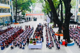 Ký cam kết không giao xe cho người không đủ điều kiện điều khiển