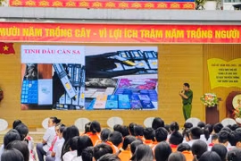 Ngăn chặn ma túy xâm nhập học đường