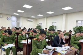 Công an quận Tây Hồ với những biện pháp tái hòa nhập cộng đồng cho người chấp hành xong án phạt tù