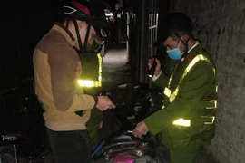 Công an quận Tây Hồ ngăn chặn nhiều vụ phạm pháp hình sự trong các phiên tuần tra đêm