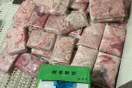 Phát hiện số lượng lớn tràng lợn không rõ nguồn gốc