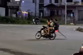 Kịp thời khống chế nhóm đối tượng mang bình xịt hơi cay, dao, kiếm gây rối trật tự công cộng