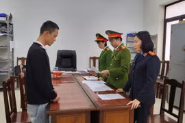 Khởi tố lái xe cẩu về hành vi cố ý gây thương tích
