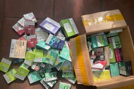 Công an quận Tây Hồ thu giữ nhiều hàng lậu 