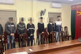 Bắt giữ 10 thanh, thiếu niên gây rối trật tự công cộng