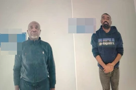 Nhóm người nước ngoài lừa đảo chiếm đoạt hàng trăm triệu đồng