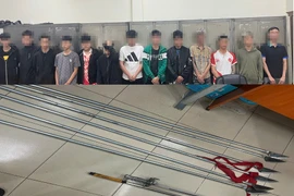 Xử lý nghiêm nhóm đối tượng mang dao, kiếm gây rối trật tự công cộng