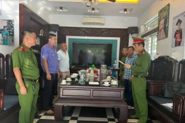 Khởi tố Giám đốc Công ty khai thác, kinh doanh khoáng sản