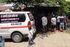 Chồng đâm vợ chết rồi uống thuốc sâu tự tử