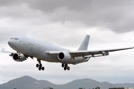 Không quân Úc mua thêm 2 máy bay tiếp nhiên liệu KC-30A