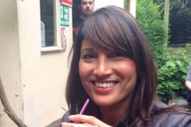 Anh: Bà mẹ 52 tuổi trẻ như "bạn gái 9x"