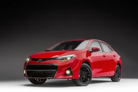 Toyota công bố giá bán phiên bản đặc biệt của Camry và Corolla