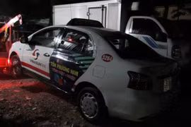 Điều tra cái chết bí ẩn của 1 người đàn ông trong xe taxi