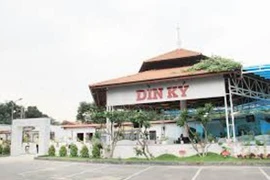 Nhân viên nhà hàng Dìn Ký chiếm đoạt tiền của khách để cá độ bóng đá