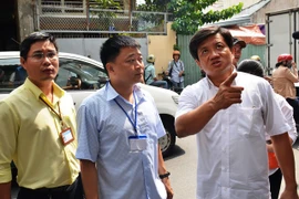 Quận 1 phá bỏ bậc thềm khách sạn 5 sao New World