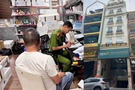 Bí ẩn trên tầng 4 ngôi nhà mặt tiền phố Bạch Mai