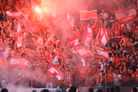 Ban tổ chức sân Hàng Đẫy chắn chắn bị phạt tiền