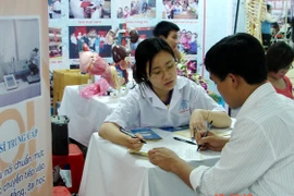 Bộ, ngành họp khẩn về dừng đào tạo trung cấp Y dược