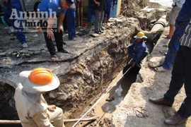 Nắng nóng đỉnh điểm: Gấp rút “giải khát” cho Hà Nội