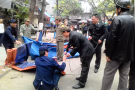 Ra quân xử lý vi phạm trật tự đô thị và vệ sinh môi trường