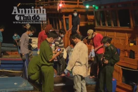 Quảng Ngãi: Hai ngư dân tử vong do lặn 