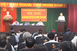 Nhiều vấn đề liên quan đến đất đai, giải phóng mặt bằng được cử tri kiến nghị