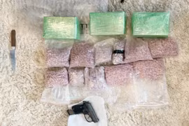 Toàn cảnh vụ bắt đối tượng trốn truy nã đặc biệt nguy hiểm, dùng vũ khí nóng buôn ma túy