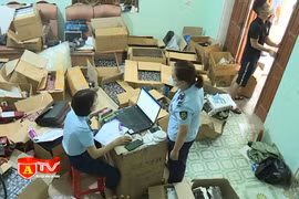 Phát hiện cơ sở sản xuất gần 12 nghìn lọ thực phẩm chức năng giả