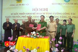 Ký kết tăng cường công tác tuyên truyền, phổ biến, giáo dục, vận động tăng, ni, phật tử tham gia bảo đảm TTATGT