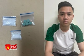 Dấu hiệu bất minh của thanh niên mặc áo Grab