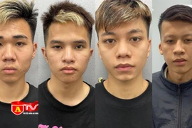 Khởi tố nhóm đối tượng mang kiếm diễu phố, gây rối tự công cộng