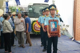 Toàn cảnh tang lễ Đại tá phi công Trần Quang Khải tại Nghệ An