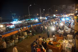 Chợ Long Biên chỉ là chợ dân sinh