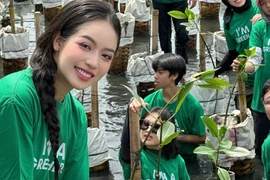 "Hoa hậu Quốc tế 2024" Thanh Thủy "trồng cây gây rừng" tại Indonesia