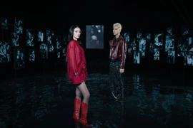 "Anh trai" Song Luân "lột xác" trong MV trình làng đầu năm mới