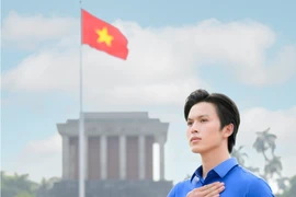 "Nam vương Hà Nội 2024" Anh Tuấn gây ấn tượng với bộ ảnh chào đón Quốc khánh 2/9