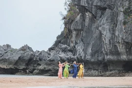 Tiết lộ thú vị về MV đầu tiên của tứ tấu Bond quay tại Việt Nam